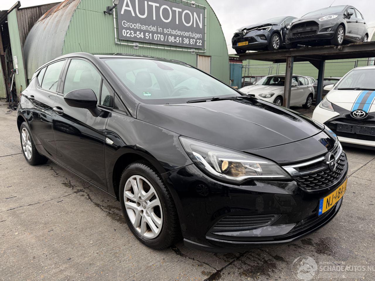 Opel Astra 1.0 77KW Clima Led 5-Drs Online Edition NAP