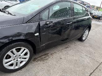 Opel Astra 1.0 77KW Clima Led 5-Drs Online Edition NAP picture 17