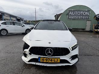 Mercedes A-klasse A35 AMG 225KW Autom Clima Navi Pano Sfeerverlichting 4Matic Premium Plus picture 22