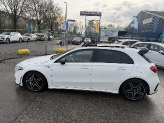 Mercedes A-klasse A35 AMG 225KW Autom Clima Navi Pano Sfeerverlichting 4Matic Premium Plus picture 2