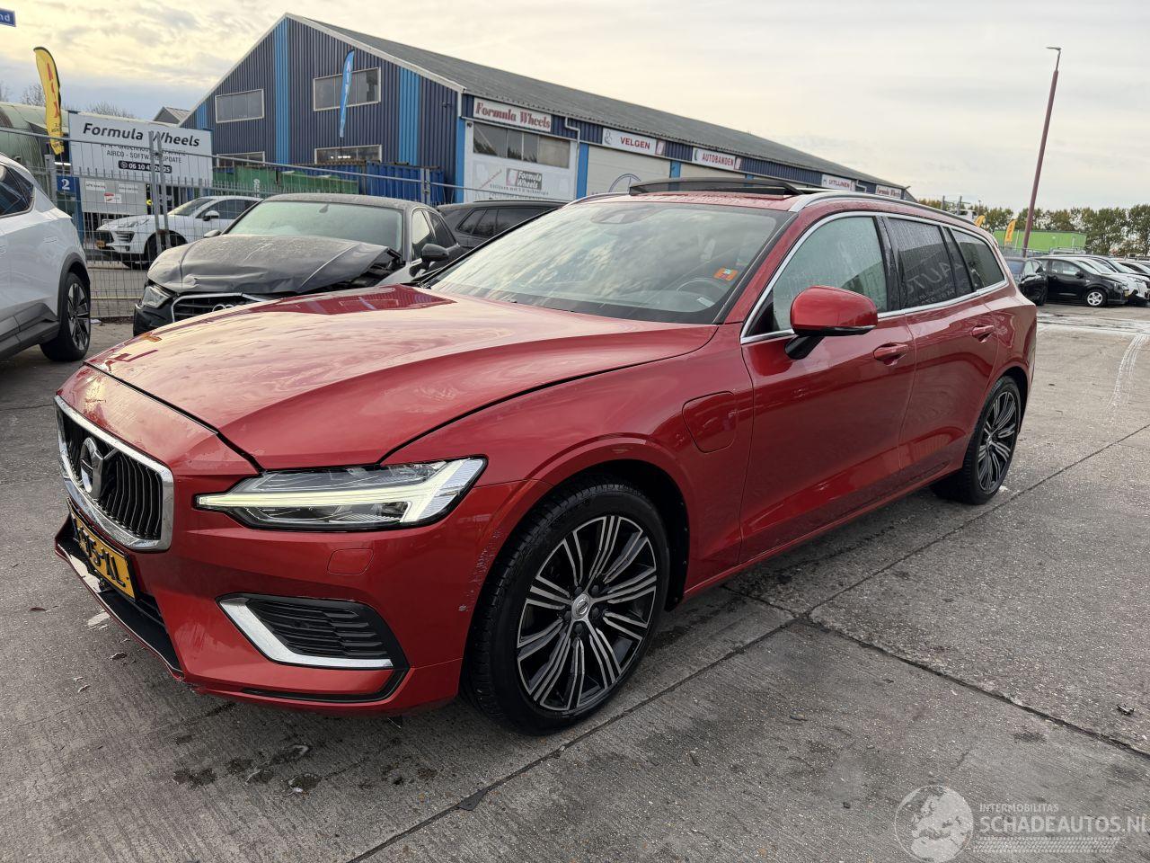 Volvo V-60 2.0 T8 223KW Twin Engine AWD Pano Clima Navi Led Xenon HUD