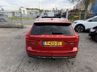 Volvo V-60 2.0 T8 223KW Twin Engine AWD Pano Clima Navi Led Xenon HUD picture 3