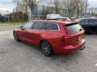 Volvo V-60 2.0 T8 223KW Twin Engine AWD Pano Clima Navi Led Xenon HUD picture 2