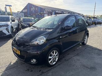 Toyota Aygo 1.0-12V 50KW Airco Comfort 5-Drs picture 1