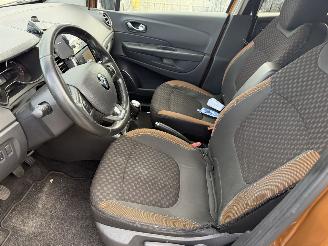 Renault Captur 0.9 TCE 66KW Clima Navi Intens Led Camera NAP picture 9