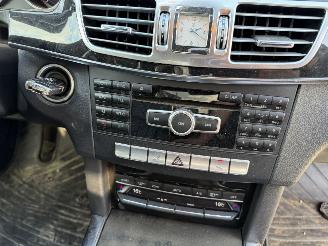 Mercedes E-klasse 300 Hybrid 150KW Bluetec Autom. Clima Navi Leer picture 12