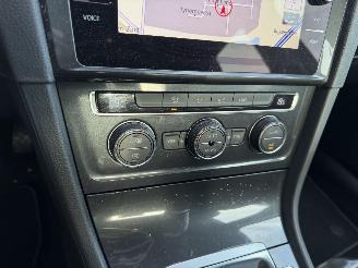 Volkswagen Golf 1.6 TDI 85KW Clima Navi Camera Led Comfortline picture 11