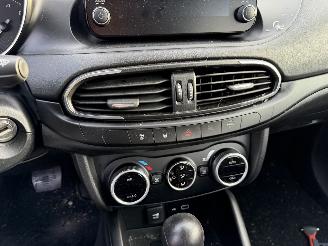 Fiat Tipo 1.5 Hybrid 96KW Autom. Clima Navi Street NAP picture 10