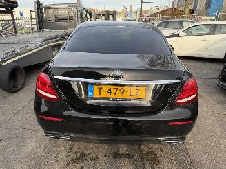 Mercedes E-klasse 200D Autom. 118KW Clima Navi Sfeerverlichting Led Xenon picture 3