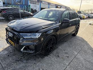 Vaurioauto  passenger cars Audi Q7 55 TFSI 250KW Quattro Pano Clima Navi 7-Pers Proline Plus 2019/12