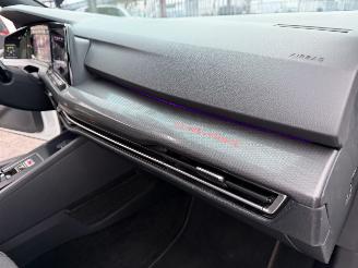 Volkswagen Golf 2.0 GTI Clubsport 301PK Autom. Clima Navi Sfeerverlichting picture 12