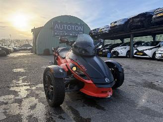 Schade motor Can-Am SPIDER RS-S CAN-AM Spyder RS-S 72kW Akrapovic 2010/3