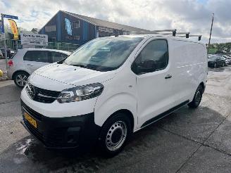 Avarii auto utilitare Opel Vivaro 1.5 CDTI L2H1 Edition 75kW NAP 2021/4