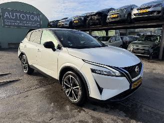 Schadeauto Nissan Qashqai 1.3 MHEV 116KW Autom. Xtronic N-Style 360Camera NAP 2022/8