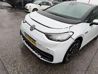 Volkswagen ID.3 58 kWh 150KW First Clima Navi NAP picture 15