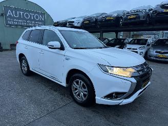 Mitsubishi Outlander 2.0 PHEV 89KW Autom. Clima Navi Led Business Edition NAP picture 1