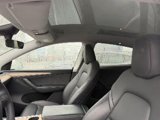 Tesla Model Y 75 kWh Long Range 258KW AWD Clima Navi Pano Led picture 8