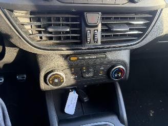 Ford Focus 1.0 Ecoboost 92KW ST-Line Clima Navi Led Business NAP picture 10