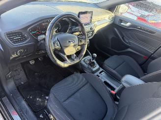 Ford Focus 1.0 Ecoboost 92KW ST-Line Clima Navi Led Business NAP picture 7