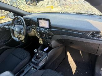 Ford Focus 1.0 Ecoboost 92KW ST-Line Clima Navi Led Business NAP picture 6