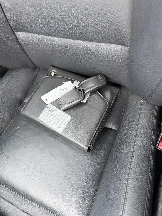 BMW 5-serie 523I 150KW Autom. Clima Navi Xenon Leer High Executive NAP picture 12