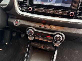 Kia Stonic 1.0 T-GDI 74KW MHEV Clima Navi Led Camera DynamicPlusLine NAP picture 10