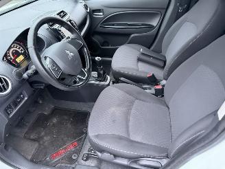 Mitsubishi Space-star 1.2 59KW Airco Navi Connect Pro 5-Drs picture 10