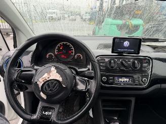 Volkswagen Up! 1.0 55KW Pano Airco Navi Groove Up! 5-Deurs picture 9