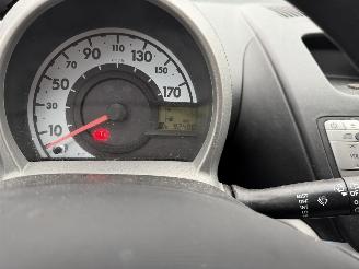 Peugeot 107 1.0 50KW Active Airco Led 5-Drs NAP picture 9