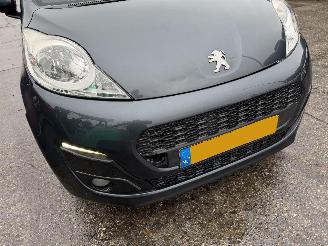 Peugeot 107 1.0 50KW Active Airco Led 5-Drs NAP picture 11