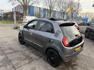 Renault Twingo 22 kWh 60KW R80 E-Tech Serie Limitee Urban Night Cabrio Clima Navi Led picture 4