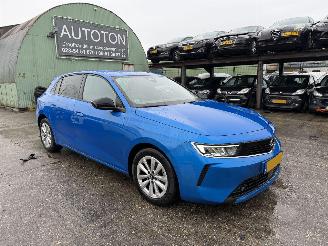 damaged passenger cars Opel Astra 1.2 81KW Business Edition Clima Navi Led NAP 2022/11