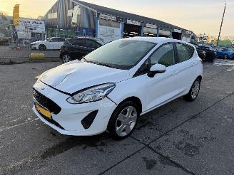 Coche accidentado Ford Fiesta 1.1 63KW Airco 5-Deurs NAP 2019/11