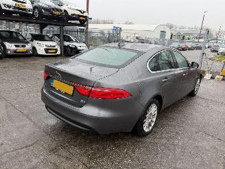 Jaguar XF 2.0D 120KW Autom. Clima Navi Leer Xenon Portfolio NAP picture 2