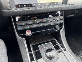 Jaguar XF 2.0D 120KW Autom. Clima Navi Leer Xenon Portfolio NAP picture 12