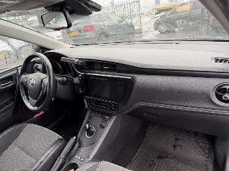 Toyota Auris Touring Sports 1.8 Hybrid 73KW Pano Clima Navi Executive picture 6