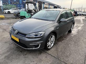 Volkswagen e-Golf 36 kWh 100KW DSG Clima Navi Leer Led picture 6