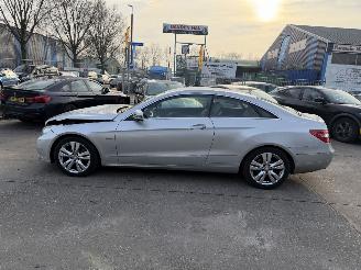 Mercedes E-klasse 250 CGI Coupe 150KW Autom. Clima Navi Leer Xenon Elegance picture 5