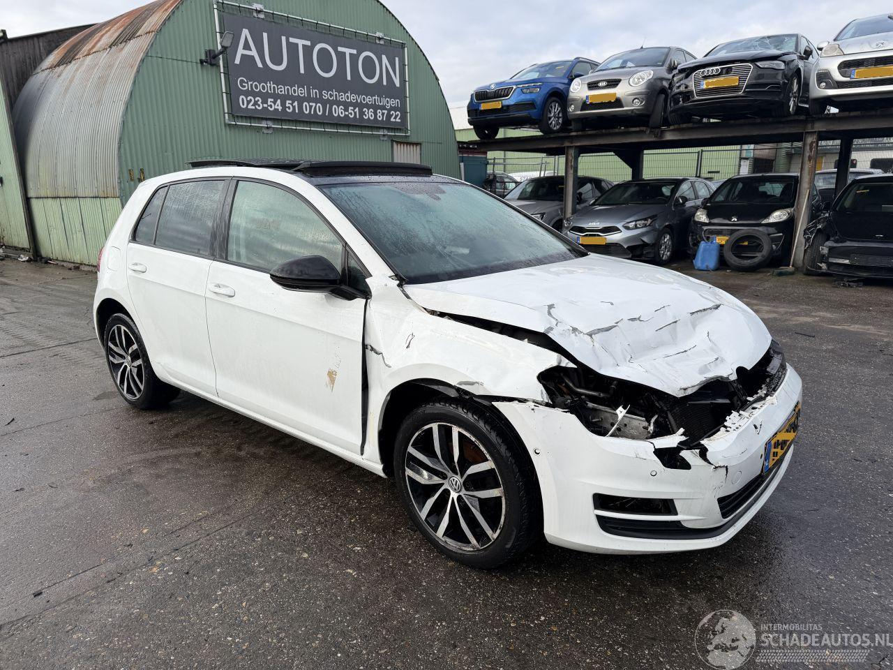 Volkswagen Golf 1.4 TSI 103KW DSG Pano ACT Highline