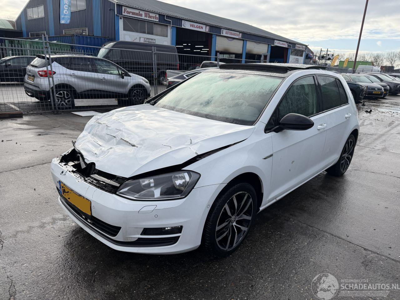 Volkswagen Golf 1.4 TSI 103KW DSG Pano ACT Highline