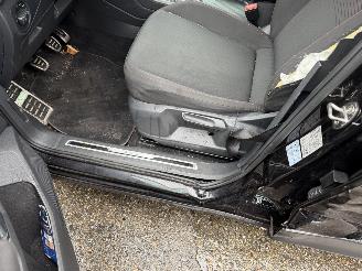 Volkswagen Tiguan 1.4 TSI 92KW Clima Navi Camera Vitrual Dash Business R picture 23