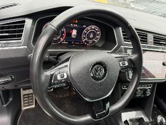 Volkswagen Tiguan 1.4 TSI 92KW Clima Navi Camera Vitrual Dash Business R picture 9