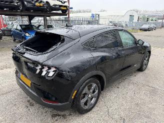 Ford Mustang Mach-e 98 kWh Extended 210KW RWD picture 5