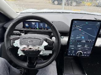 Ford Mustang Mach-e 75 kWh RWD 198KW Clima Navi Led Camera picture 11