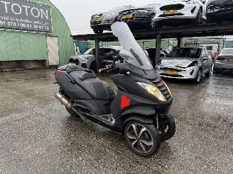 Peugeot Metropolis 400 RS 26KW Automaat picture 6