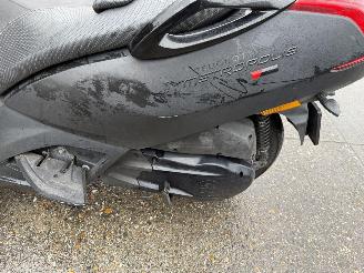 Peugeot Metropolis 400 RS 26KW Automaat picture 14