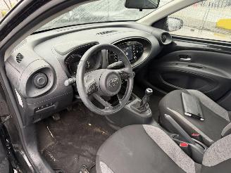 Toyota Aygo X 1.0 VVT-I 53KW Airco Navi Led Camera MT Play NAP picture 9