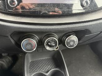 Toyota Aygo X 1.0 VVT-I 53KW Airco Navi Led Camera MT Play NAP picture 11