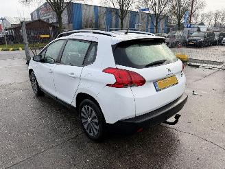 Peugeot 2008 1.2 60KW Automaat Clima Led Active NAP picture 4