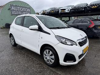 Schadeauto Peugeot 108 1.0 e-VTI 53KW Airco Led 5-Drs Active NAP 2021/1